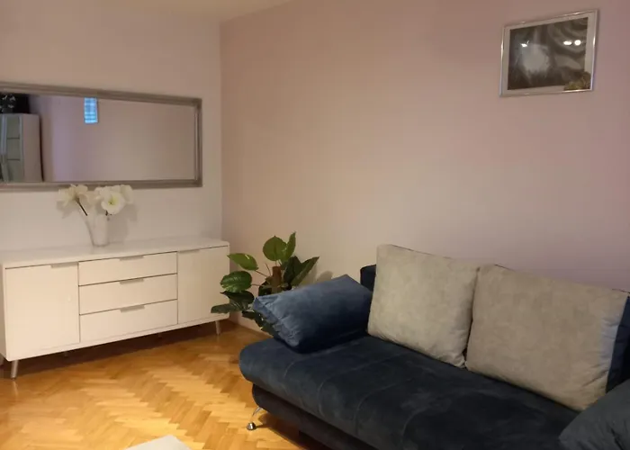 Apartment Blue Moon